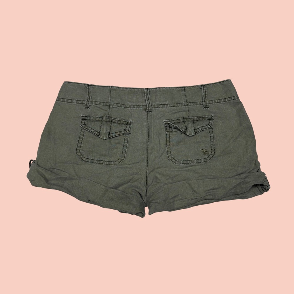 Abercrombie Women Olive Green Low Rise Cargo Shorts Size 12 Rolled Hem Utility